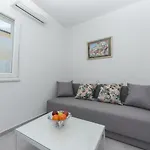 M&a Διαμέρισμα *