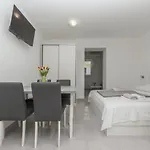 M&a Μακάρσκα