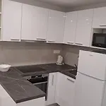 M&a Μακάρσκα