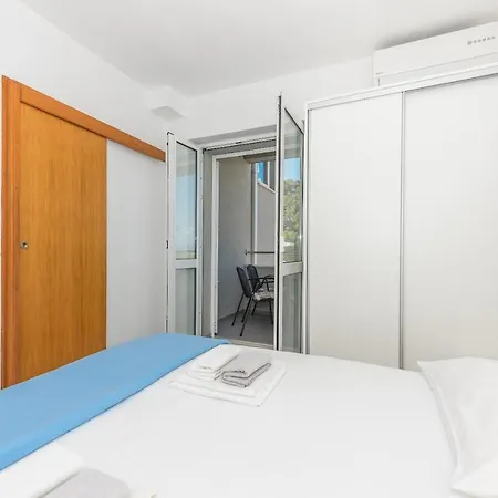 Lägenhet M&a Makarska