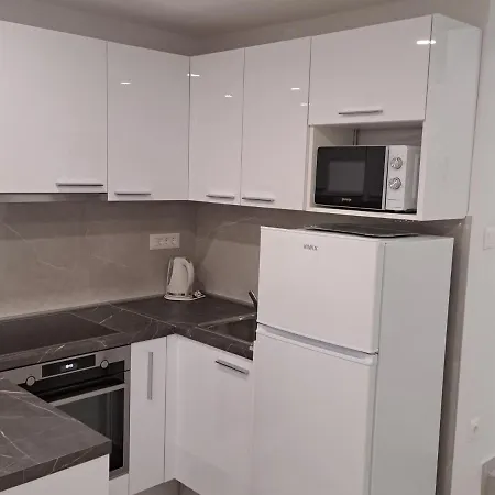 M&a Apartment *