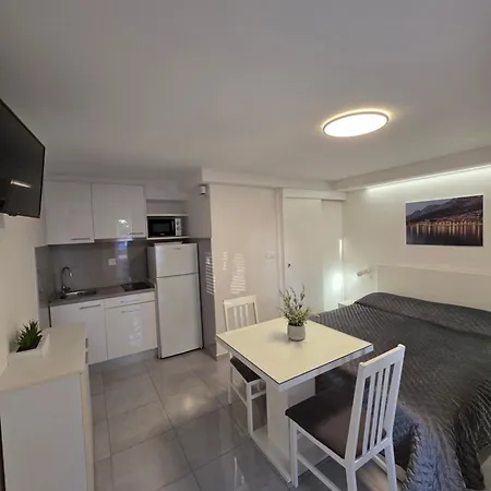 M&a Apartment *