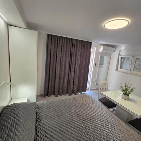 Apartment M&a *