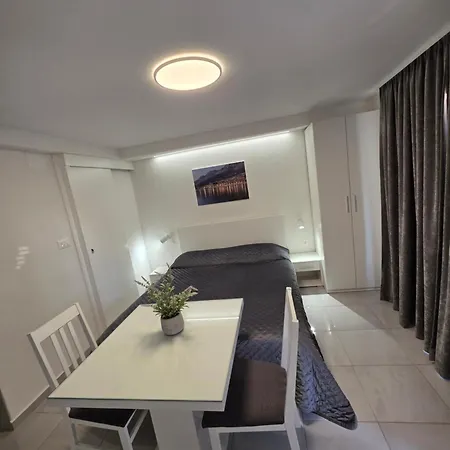 Apartment M&a