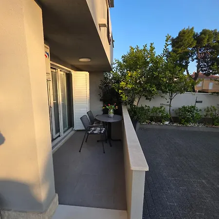 M&a Apartment *