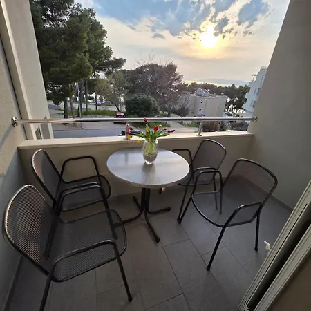 M&a Apartment *