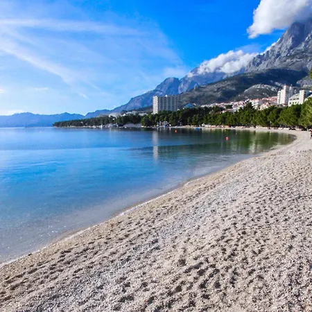 M&a * Макарска